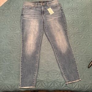 NWT Women’s Jeans Lucky Brand Size 12, skinny, ankle